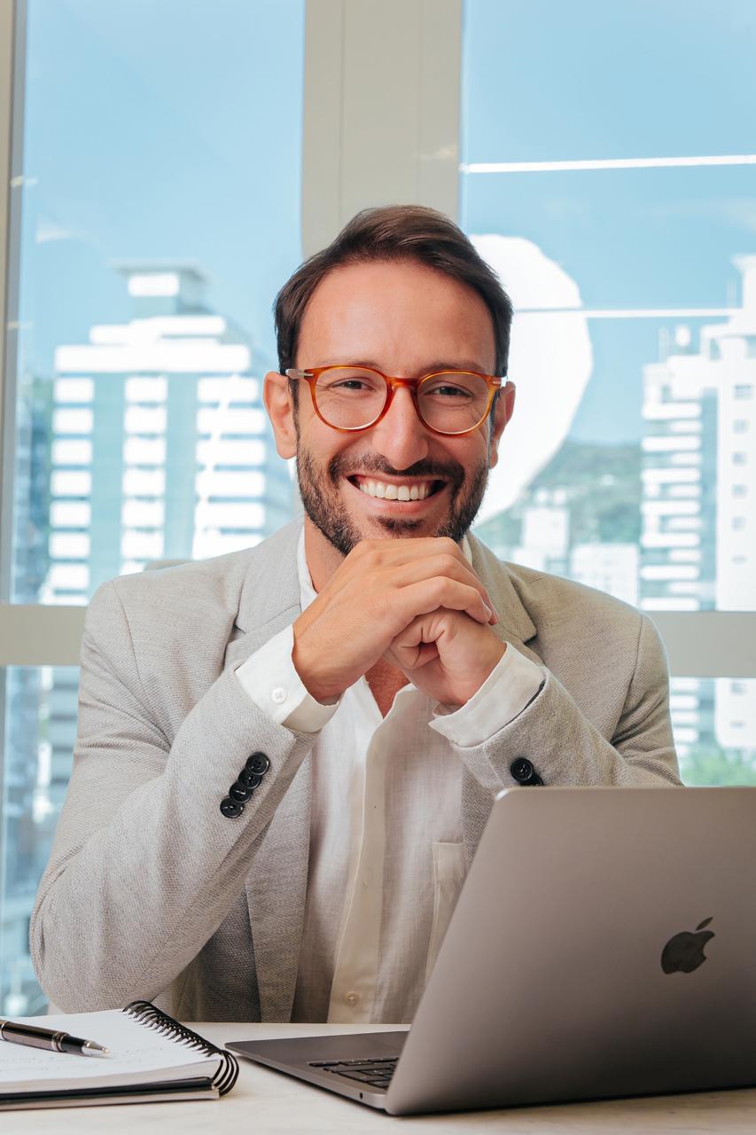 Dr. Stephan Schneider